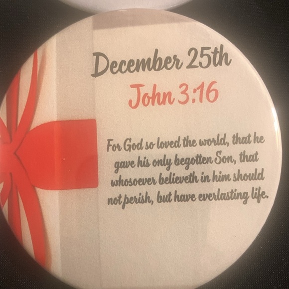 Christmas Countdown Button Set w/scriptures (12 days) - Picture 2 of 4